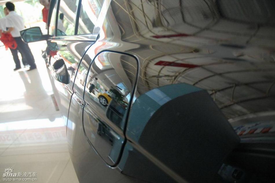 全新雅阁2.4L EX AT外观