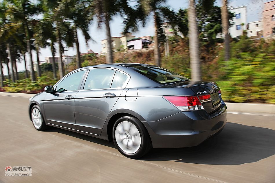 2011款雅阁2.4EXL Navi外观图片