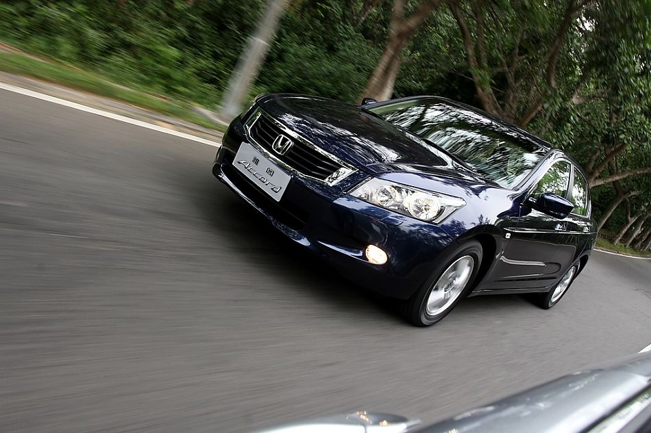 第八代雅阁外观图片