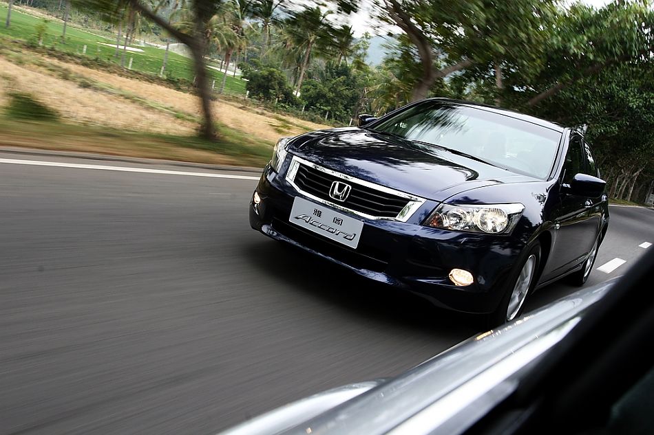 第八代雅阁外观图片