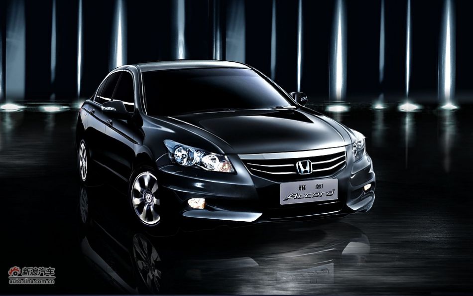 2011款雅阁整体外观