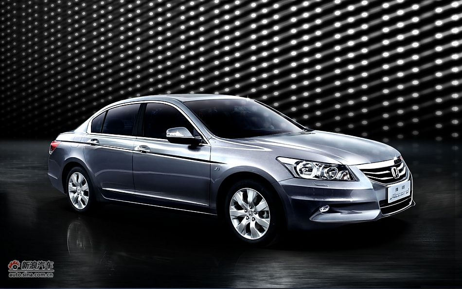 2011款雅阁整体外观