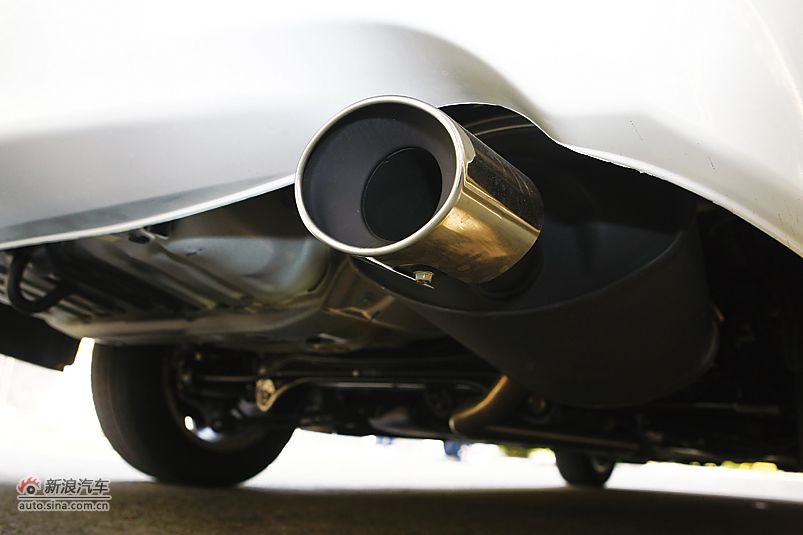 2011款雅阁外观细节