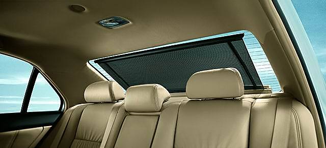 一键式电动后遮阳帘