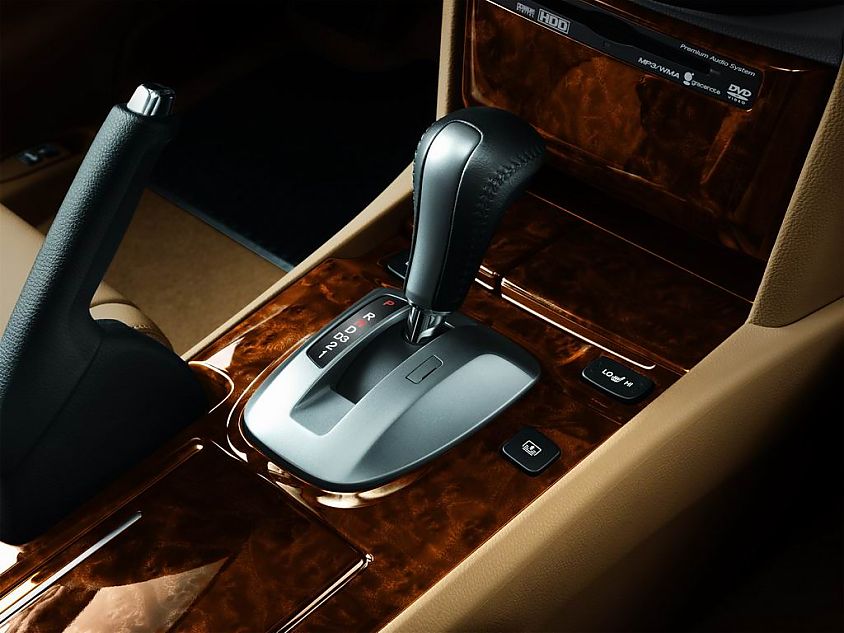 八代雅阁内饰图