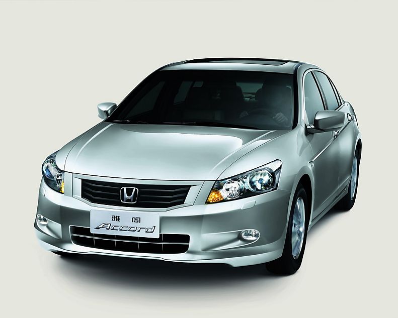 图为第八代雅阁外观图