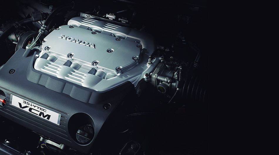 图为第八代雅阁搭载3.5升VCM引擎