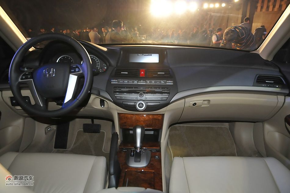 2011款广本雅阁上市现场