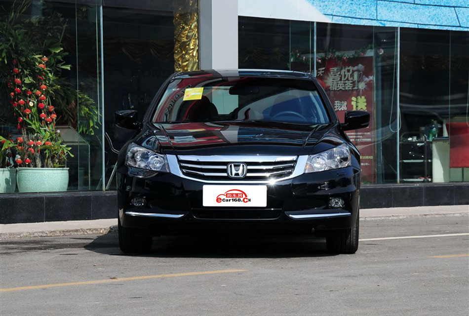 2013款雅阁2.0L 自动 PE