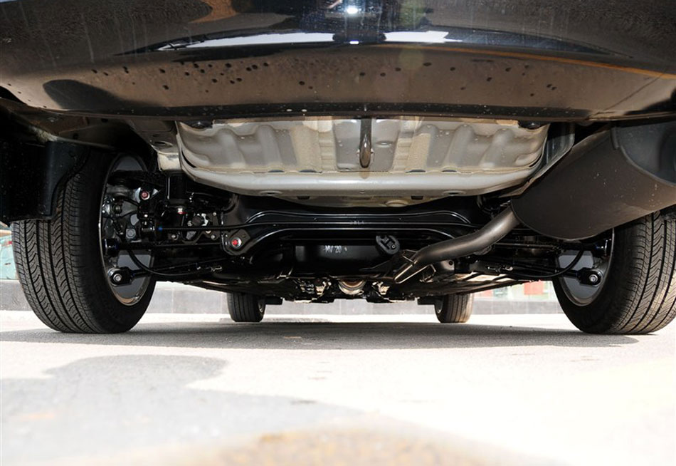 2013款雅阁2.0L 自动 PE