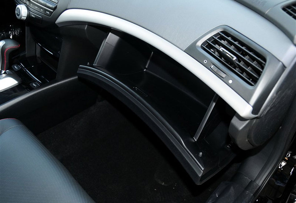 2013款雅阁2.0L 自动 PE