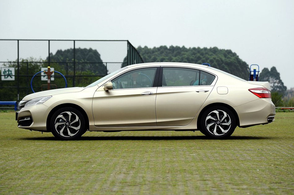 2016款 2.4L 智尊版 外观