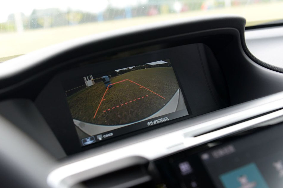 2016款 2.4L 智尊版 内饰