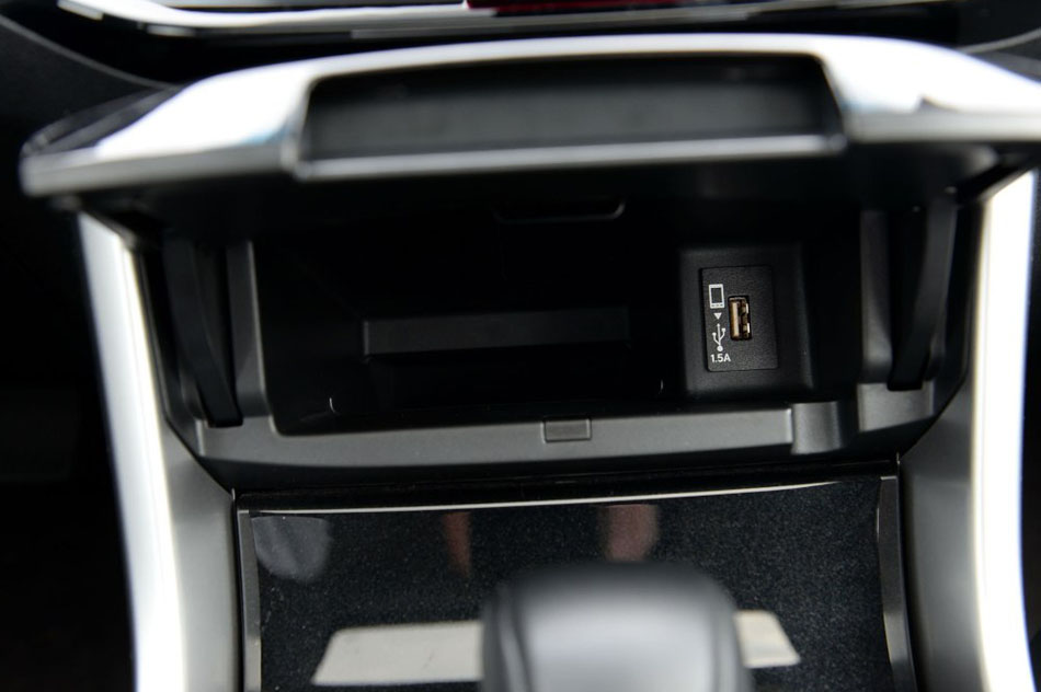 2016款 2.4L 智尊版 内饰