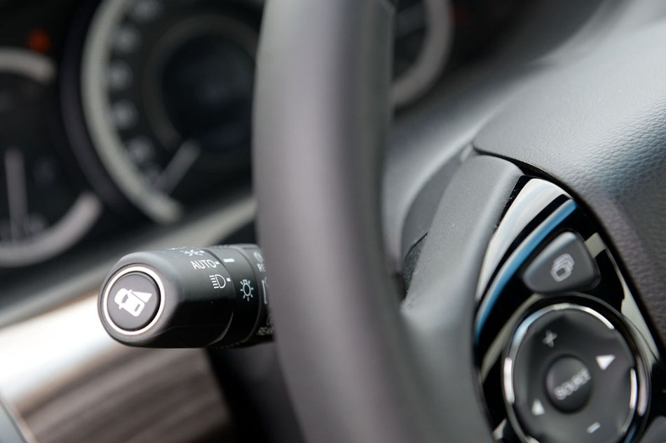 2016款 2.4L 智尊版 内饰