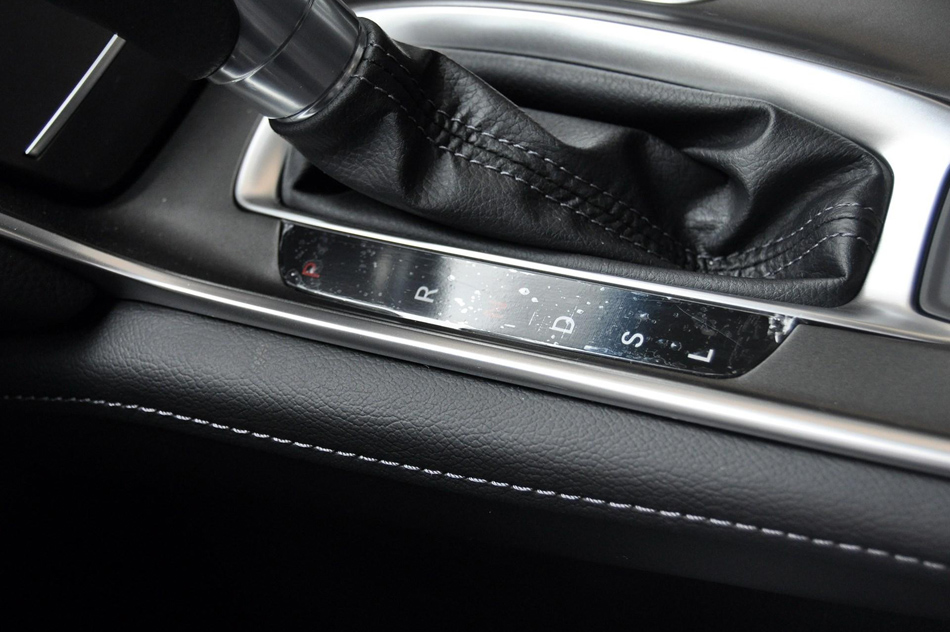 2018款 260TURBO 精英版 内饰