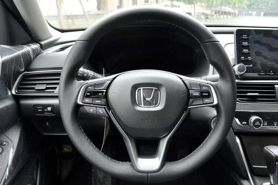 2018款 260TURBO 精英版 内饰