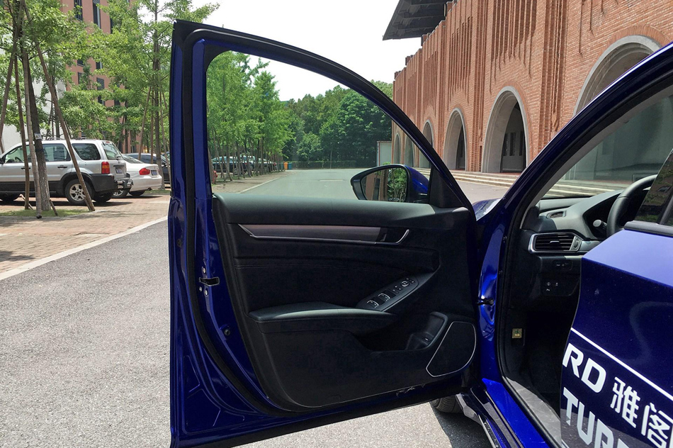 2018 260TURBO Ӣ οռ