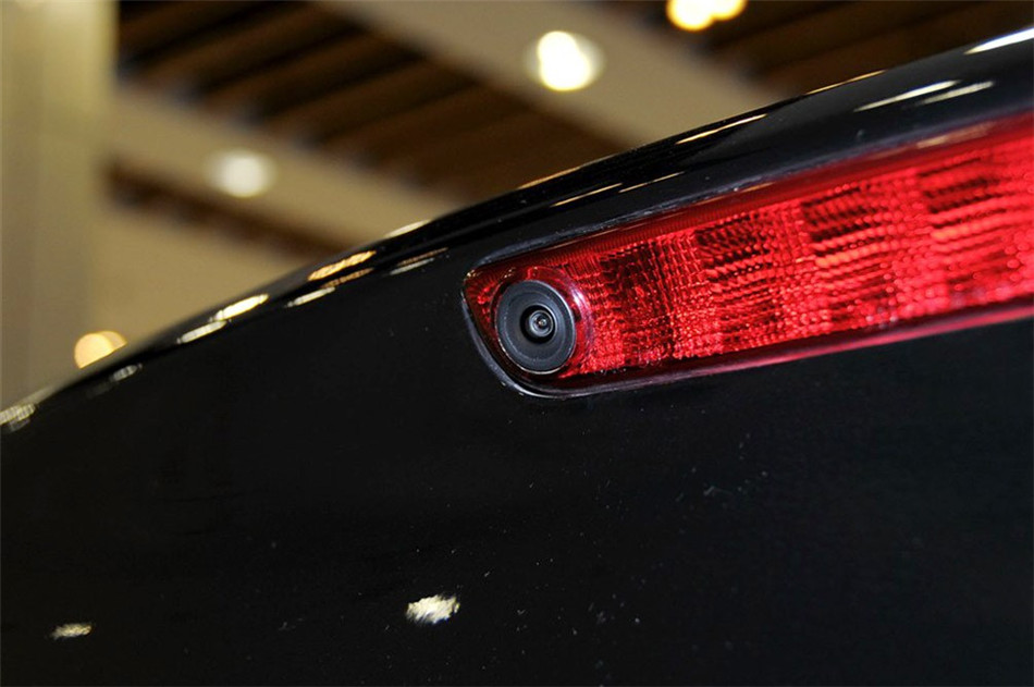 2013款克莱斯勒300C 3.6L自动尊享版