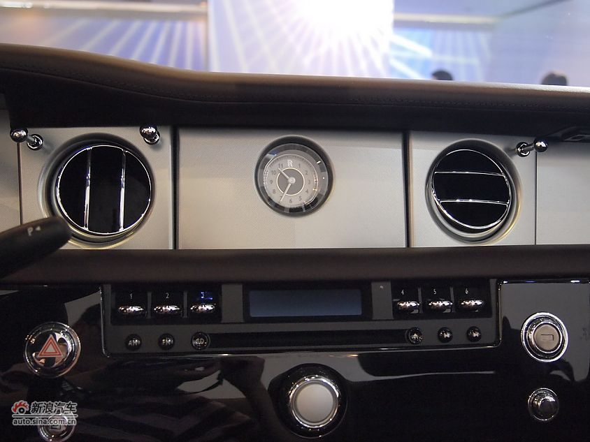 劳斯莱斯幻影软顶敞篷车