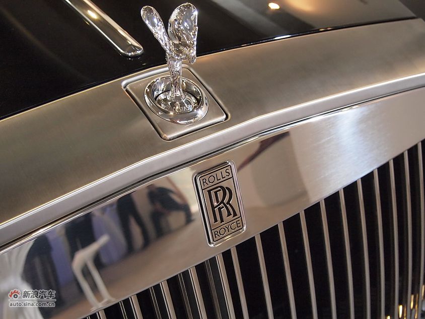 劳斯莱斯幻影软顶敞篷车