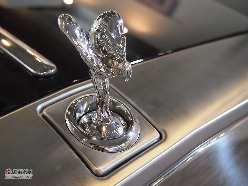 劳斯莱斯幻影软顶敞篷车