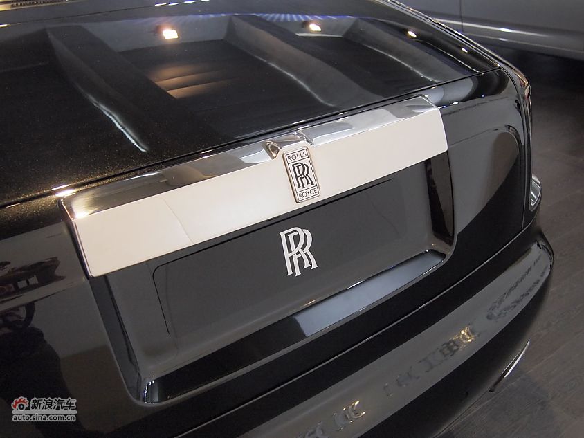 劳斯莱斯幻影软顶敞篷车