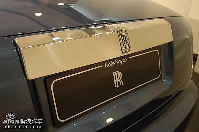 劳斯莱斯幻影软顶敞篷车