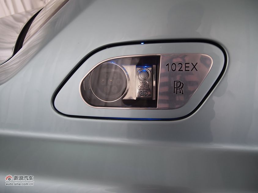 劳斯莱斯电动版幻影102EX实拍图