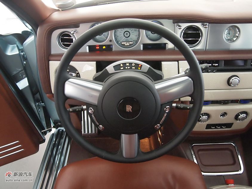 劳斯莱斯电动版幻影102EX实拍图