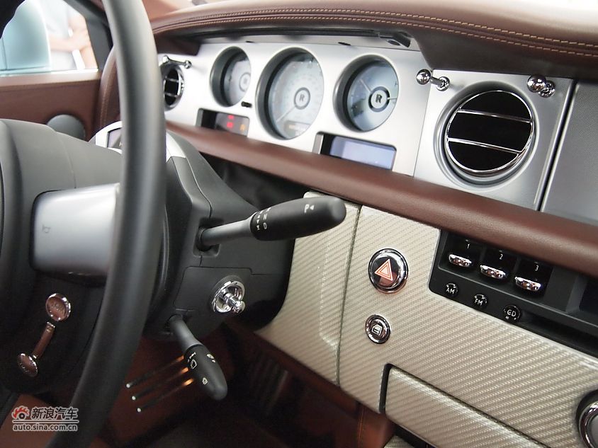 劳斯莱斯电动版幻影102EX实拍图