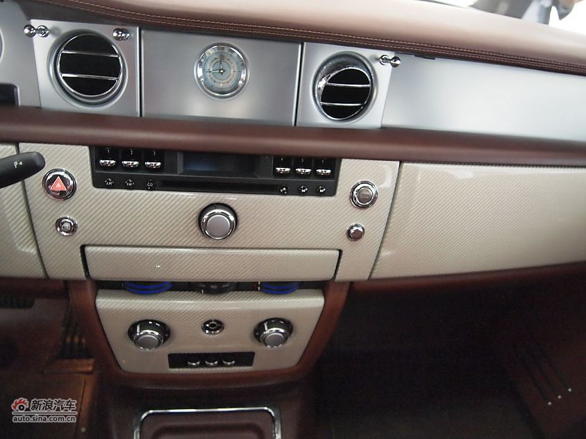 劳斯莱斯电动版幻影102EX实拍图