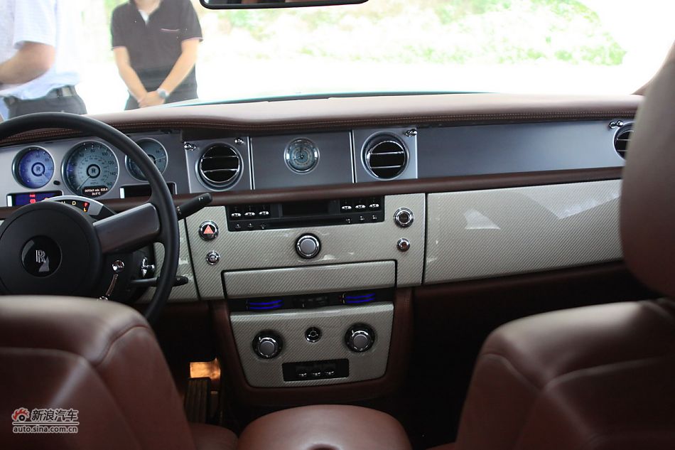 劳斯莱斯电动版幻影102EX实拍图