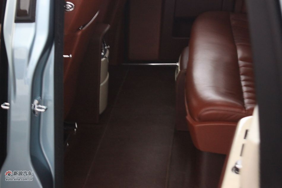 劳斯莱斯电动版幻影102EX实拍图