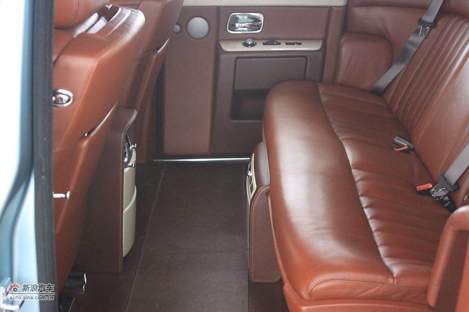 劳斯莱斯电动版幻影102EX实拍图