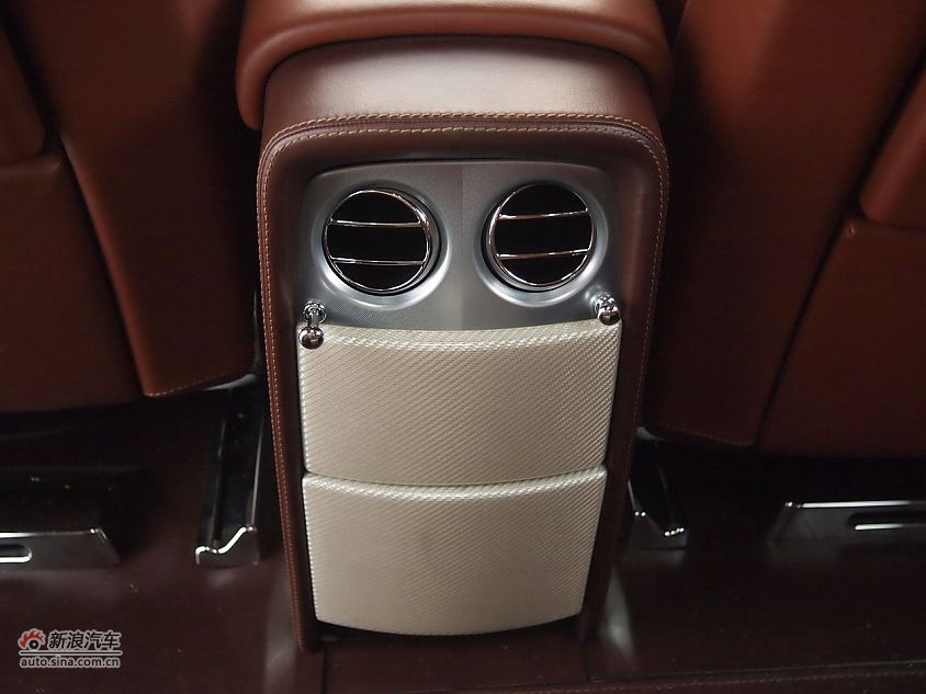 劳斯莱斯电动版幻影102EX实拍图