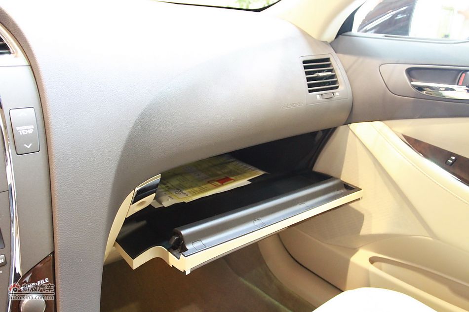 雷克萨斯ES240典雅版