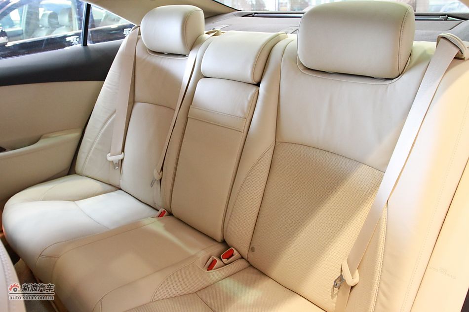 雷克萨斯ES240典雅版