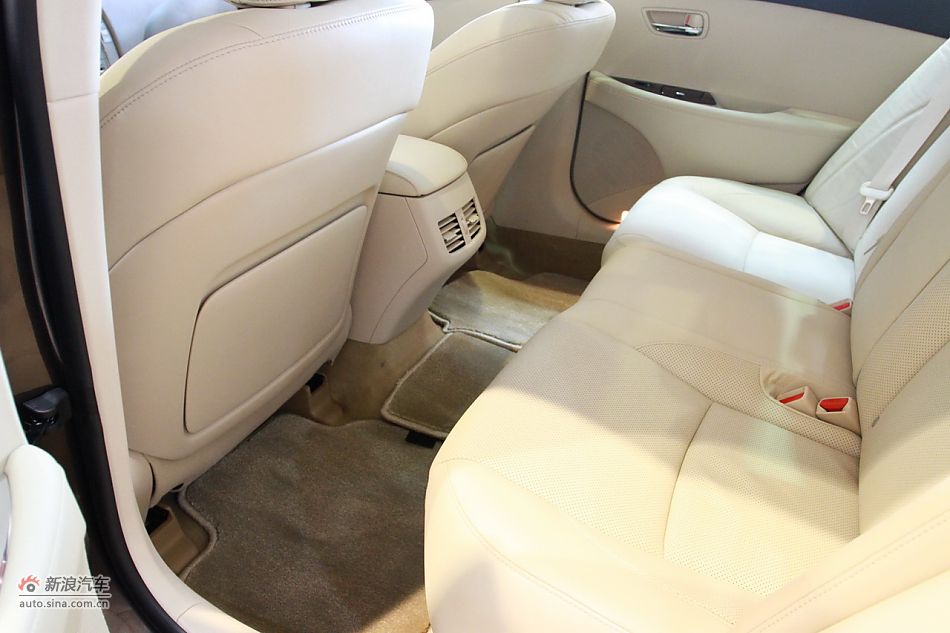 雷克萨斯ES240典雅版