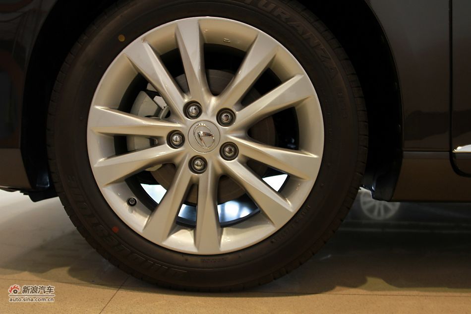 雷克萨斯ES240典雅版