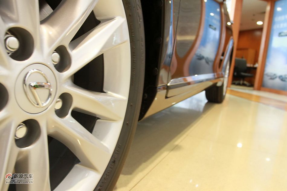 雷克萨斯ES240典雅版