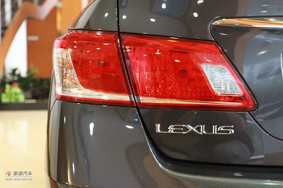 雷克萨斯ES240典雅版