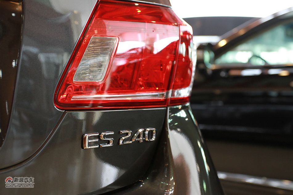 雷克萨斯ES240典雅版