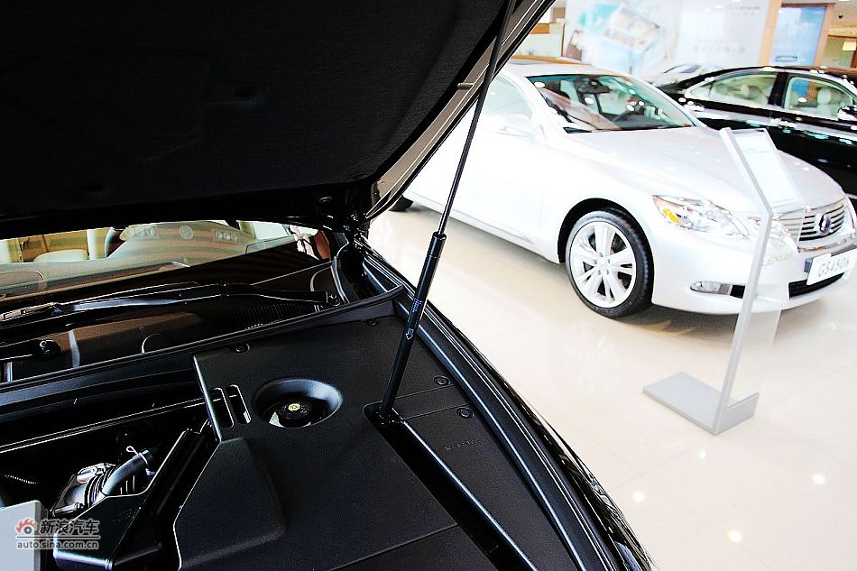 2010款雷克萨斯ES350尊贵版引擎