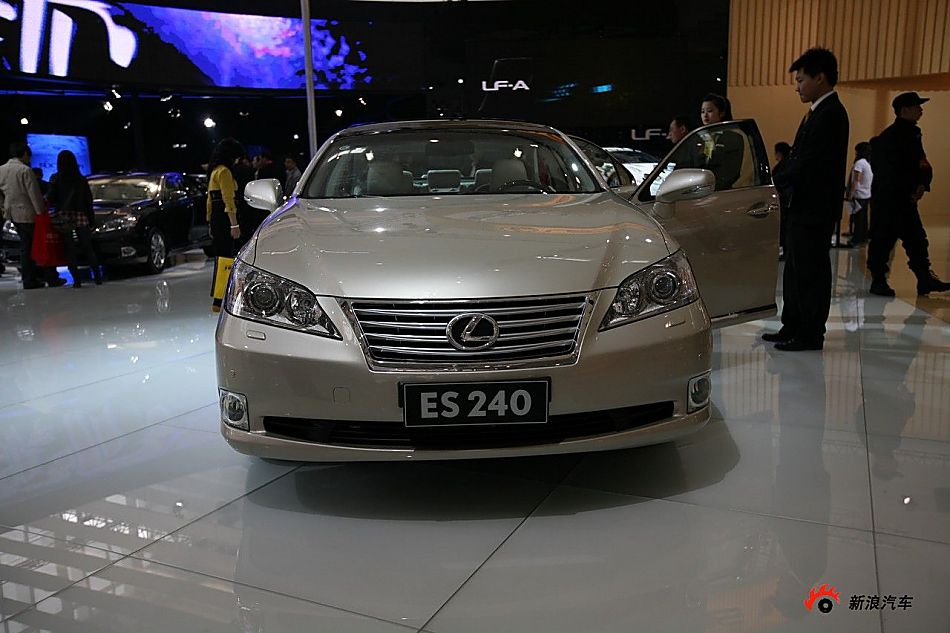 雷克萨斯ES240