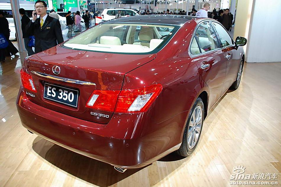 LEXUS ES