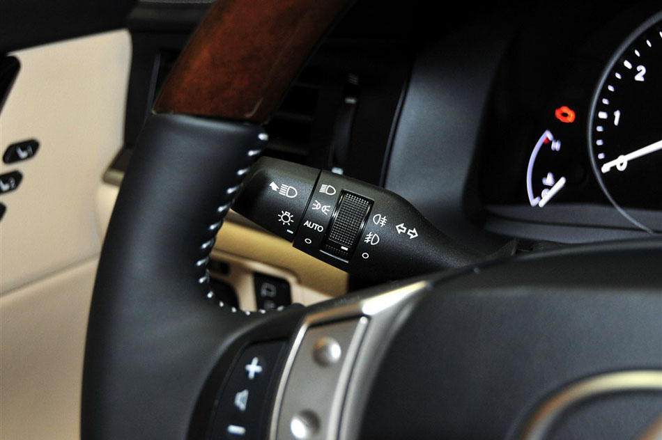 2013款 250 典雅版 内饰