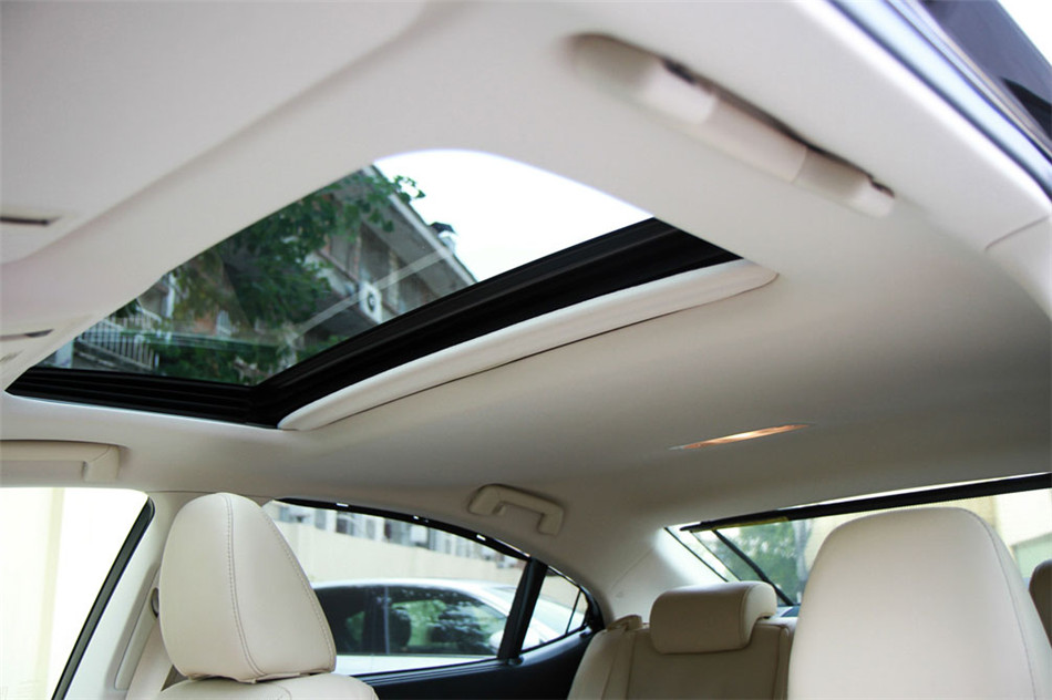 雷克萨斯ES300h 2013款 豪华版 空间 