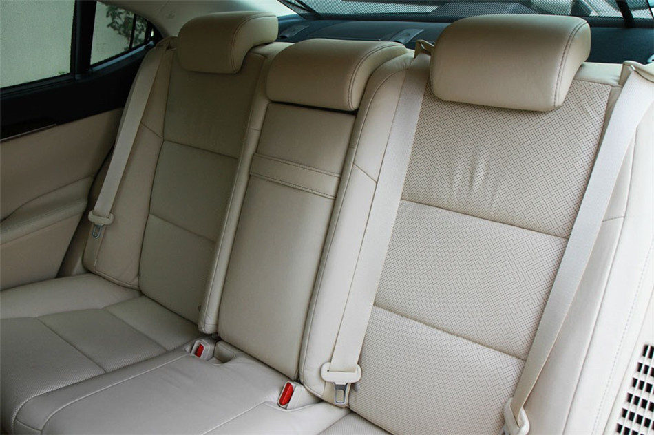 雷克萨斯ES300h 2013款 豪华版 空间 