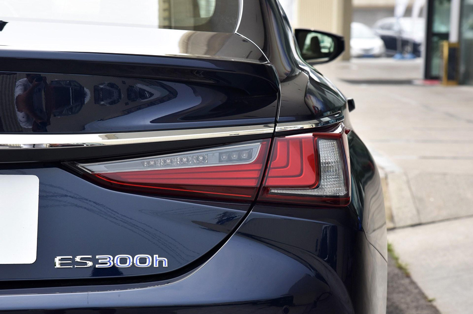 2018款 300h 行政版 细节